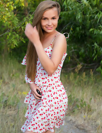Sunny - FREE PHOTO PREVIEW - WATCH4BEAUTY erotic art magazine