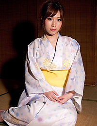 Ai Sayama Gorgeous gravure idol chick not fast takes off her white kimono