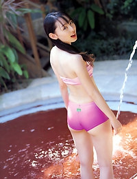 Rina Akiyama Provacative gravure idol vixen looks incredibly hawt in her bikini