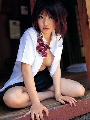 Momo Ichii Erotic Pics