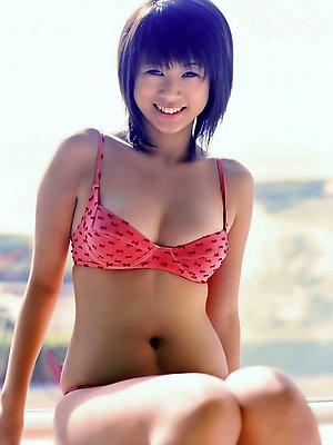 Yuka Kosaka Erotic Pics