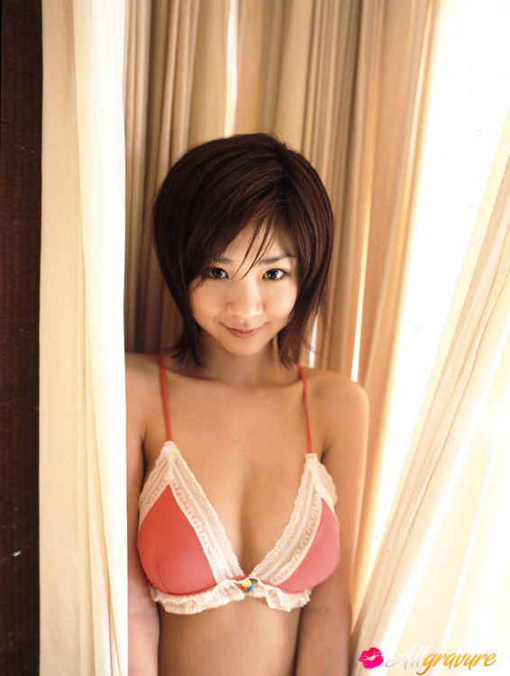 Aki Hoshino Erotic Photos