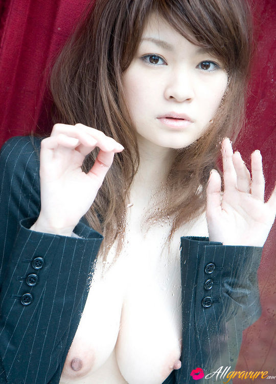 Arisa Kuroki Erotic Photos