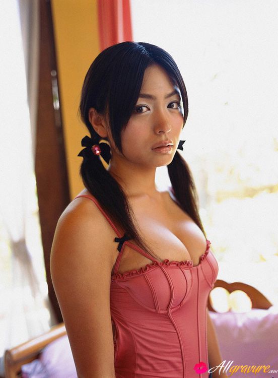 Yukie Kawamura Erotic Photos