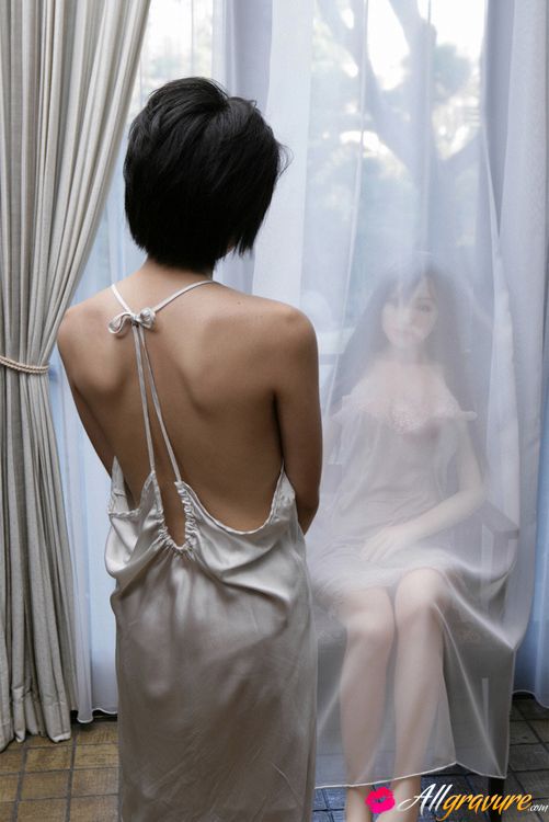 Mari Hoshino Erotic Photos