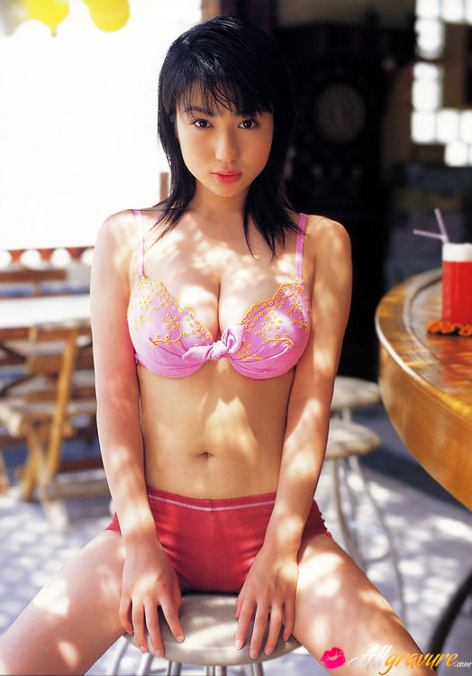 Nonami Takizawa Erotic Photos