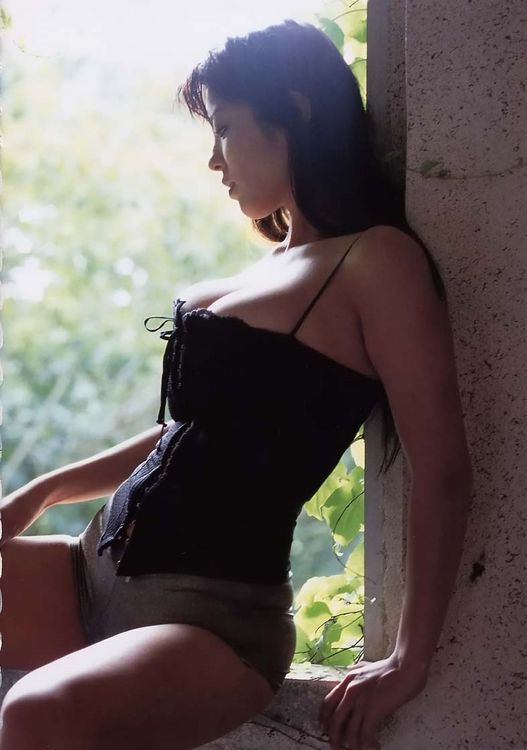 Harumi Nemoto Erotic Photos