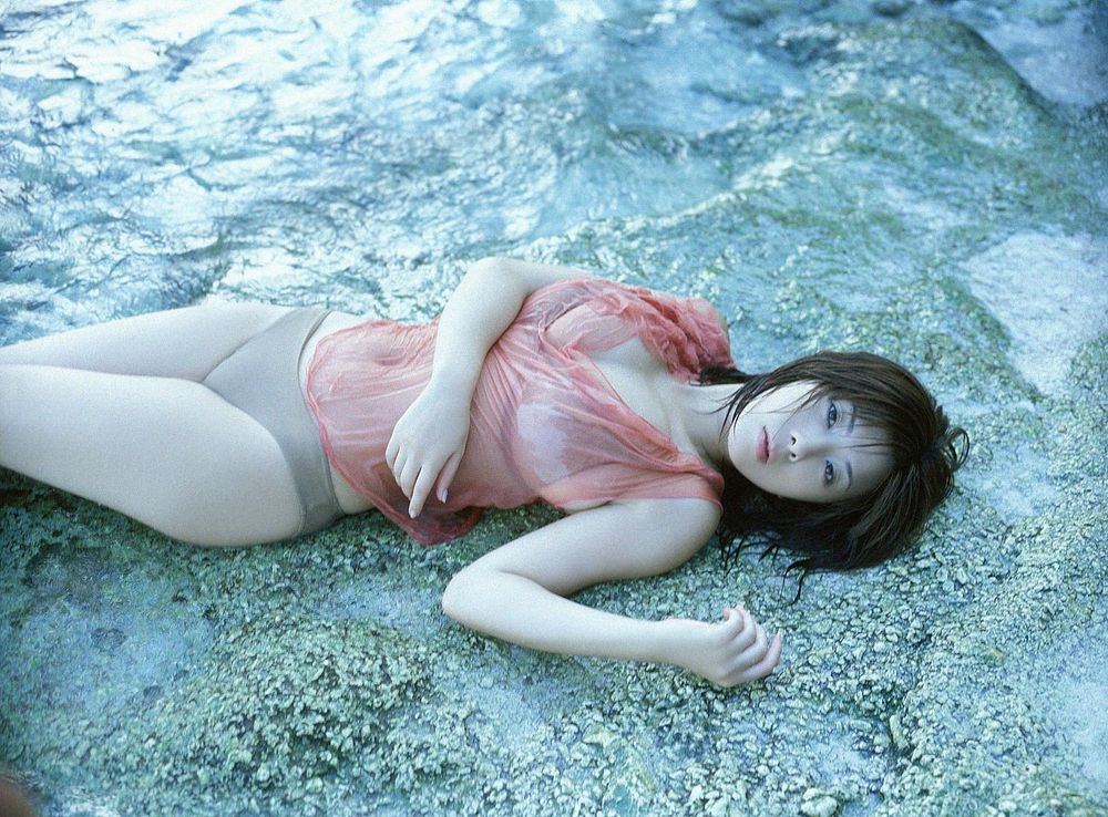 Ayu Okakura Erotic Photos