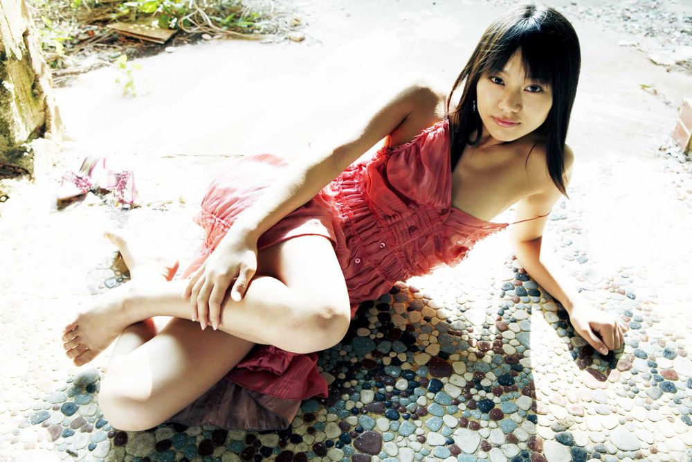 Hitomi Kaikawa Erotic Photos