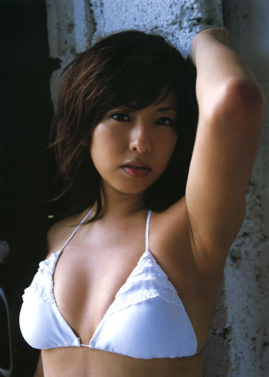 Saya Kazuki Erotic Photos
