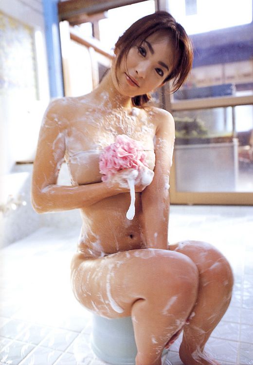 Miwa Oshiro Erotic Photos