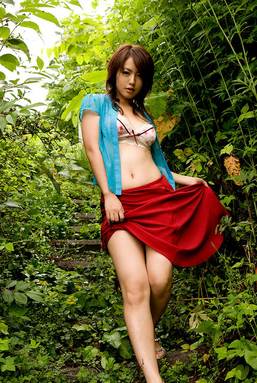 Sayaka Isoyama Erotic Photos