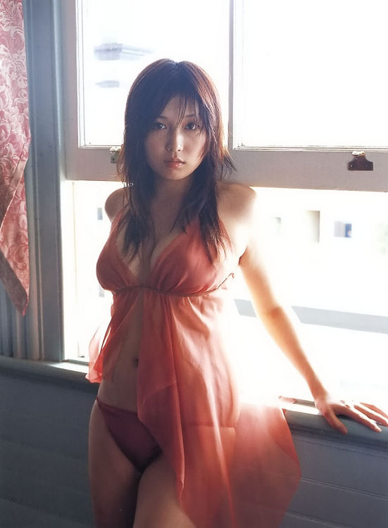 Yoko Mitsuya Erotic Photos